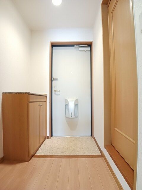 セレンディピティ O・Vの玄関写真