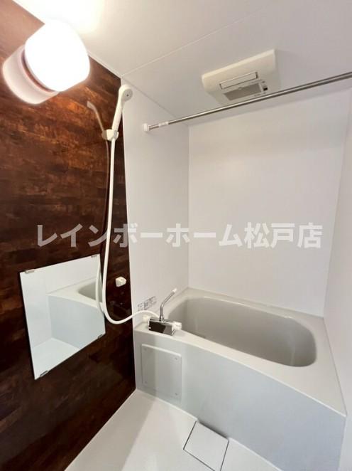 バス・シャワールーム　※同施工参考写真