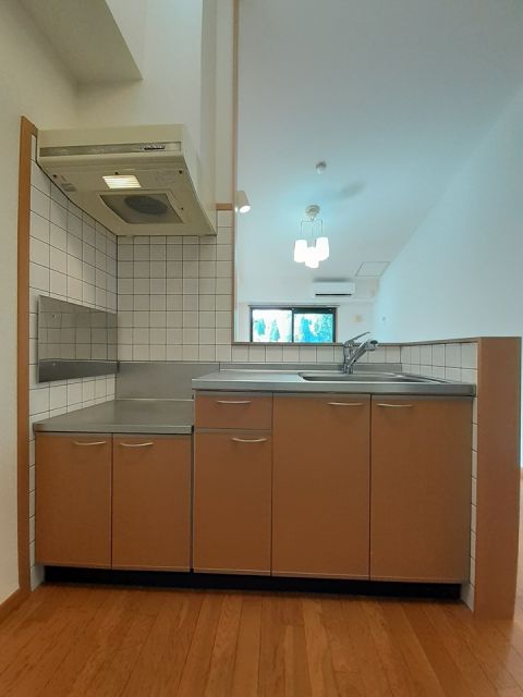 シャンポールAのキッチン写真