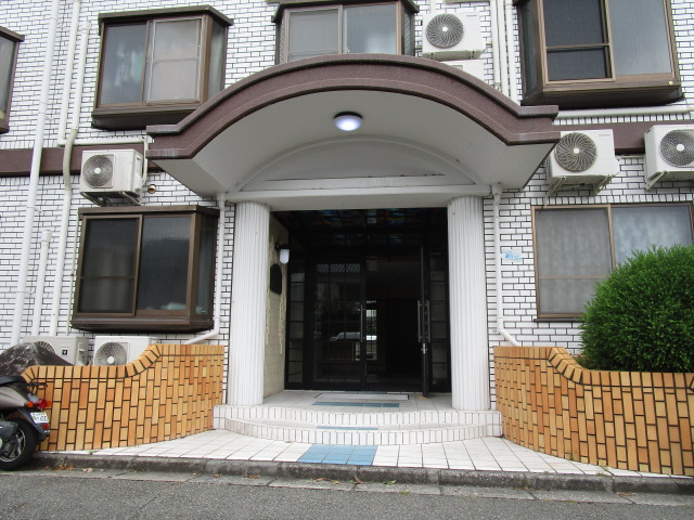 シティライフ柏原の外観写真