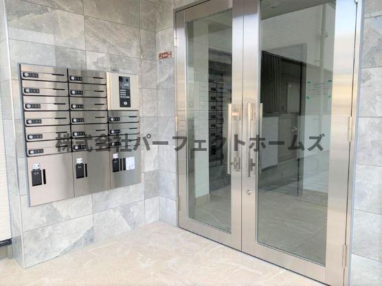 エントランス　建物の内部です
