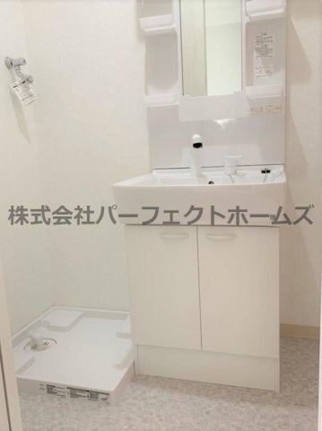 洗面設備　スペースが確保できる洗面所です