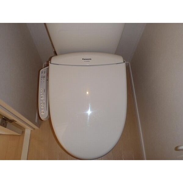 コンフォールアンジュのトイレ写真