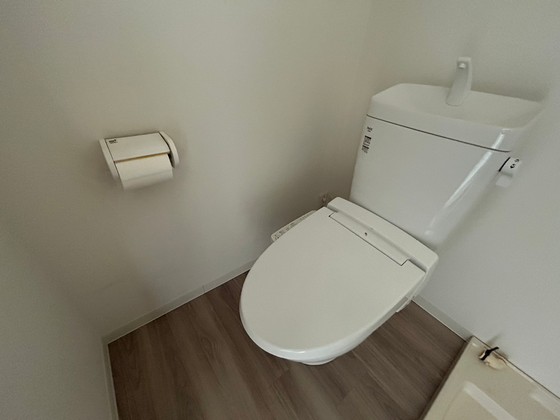 トイレ　※別部屋の写真です