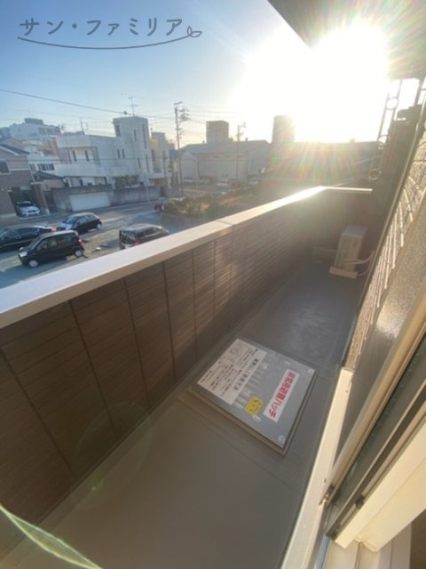 バルコニー　同一物件別部屋写真