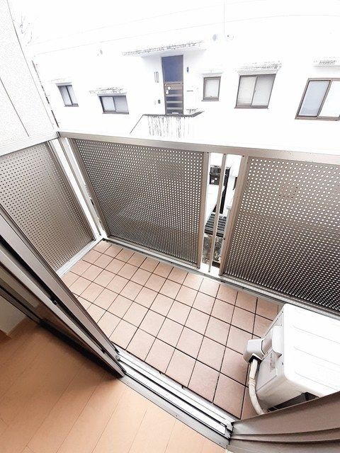ＪＲ東北本線 岩切駅 2階建 築14年の内装写真
