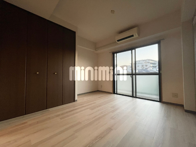 クレイドル片倉の居間写真