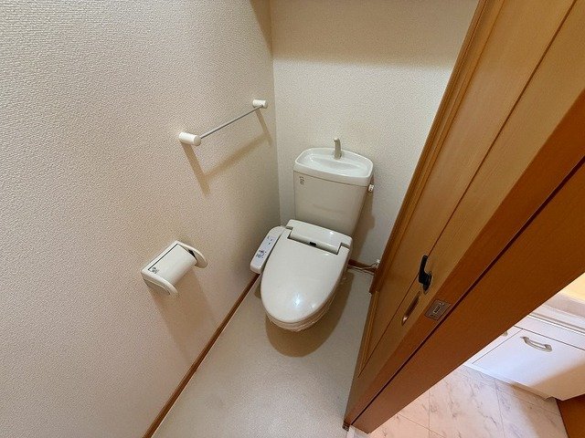 トイレ　ゆったりとした空間のトイレです