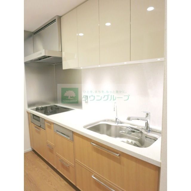 東京メトロ日比谷線 広尾駅 徒歩12分 5階建 築13年のキッチン写真