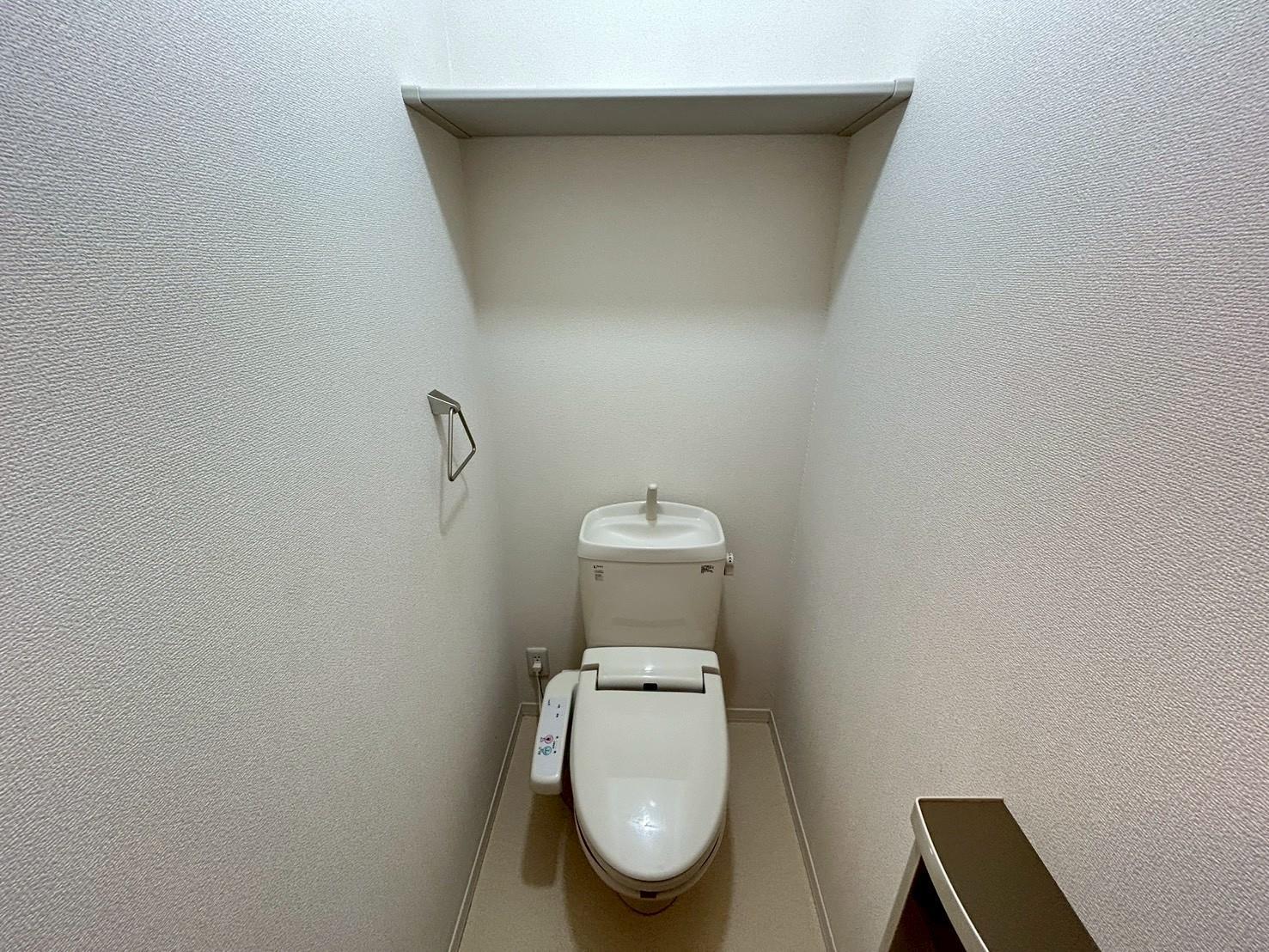 シャーメゾンイシファインBのトイレ写真