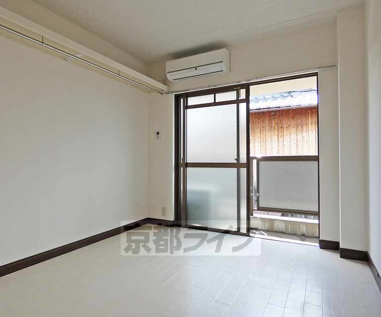 居室・リビング　広々としたお部屋です！