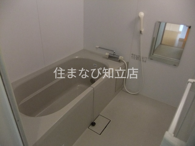 バス・シャワールーム　同型別部屋写真
