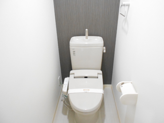 トイレ　※同物件、別部屋になります。
