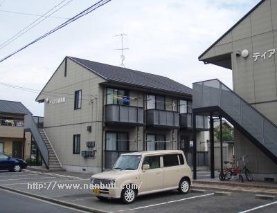 駐車場　駐車場完備