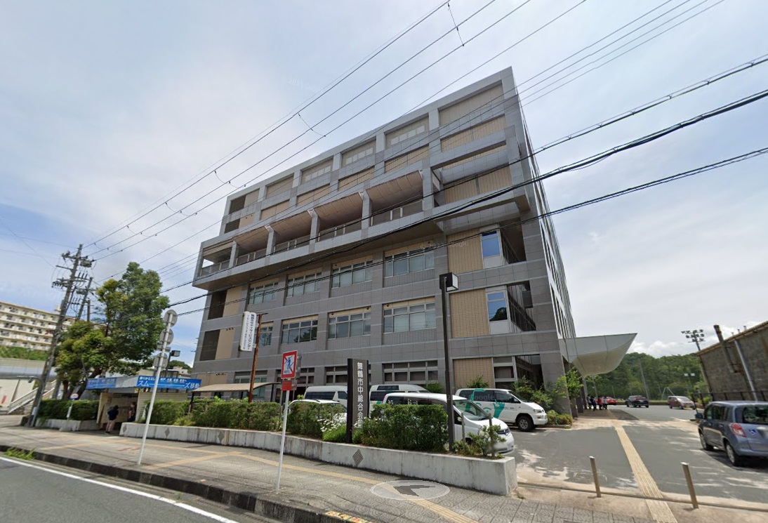 図書館　舞鶴市立東図書館中分館（図書館）まで305m