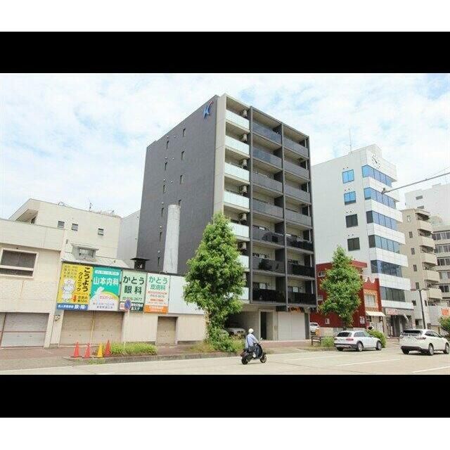 名古屋市東区相生町のマンションの建物外観