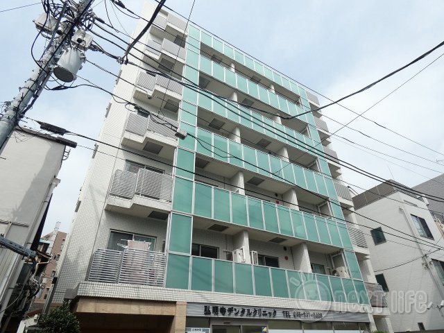 横浜市南区中島町のマンションの建物外観