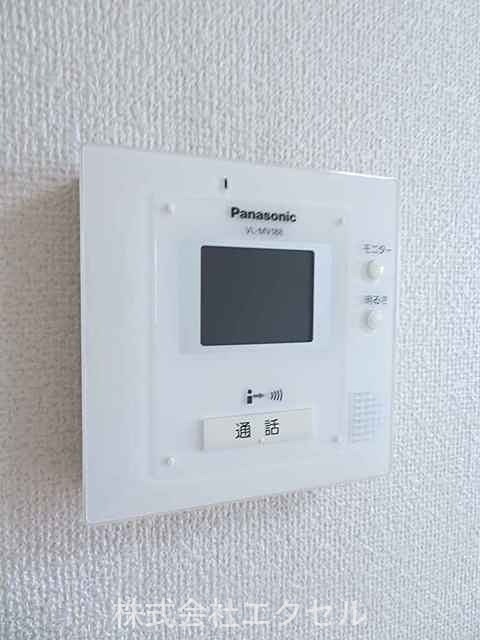 セキュリティ　モニター付きインターホンです。