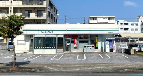 コンビニ　沖縄ファミリーマート 那覇西高校前店（コンビニ）まで427m