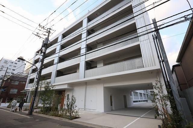 オアーゼ新宿市谷薬王寺の建物外観