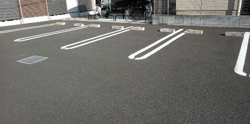 【クレイノもみの木の駐車場】