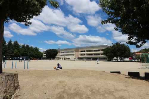 【シーズガーデン足利の小学校】