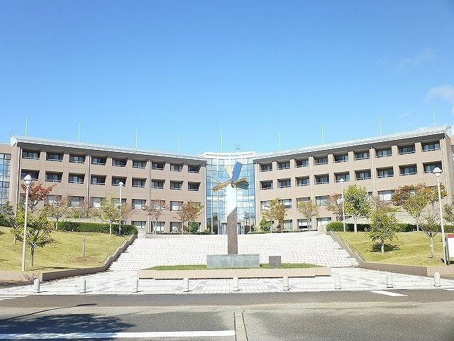 【かほく市高松のアパートの大学・短大】