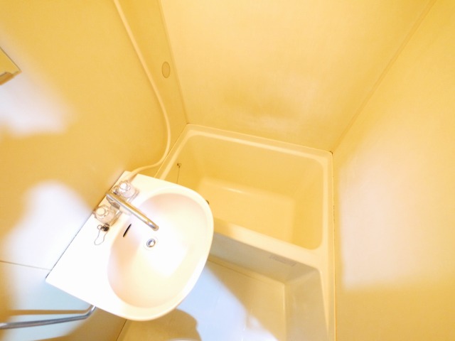 バス・シャワールーム　お風呂で日々の疲れを落としましょう