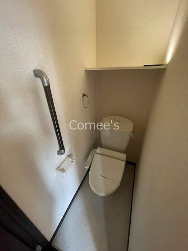 トイレ　温水洗浄便座