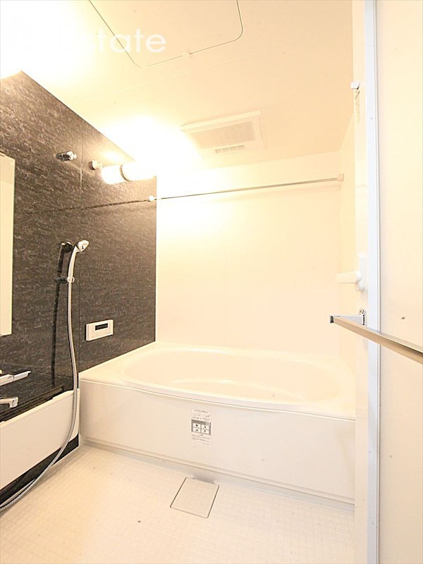 バス・シャワールーム　バスルーム