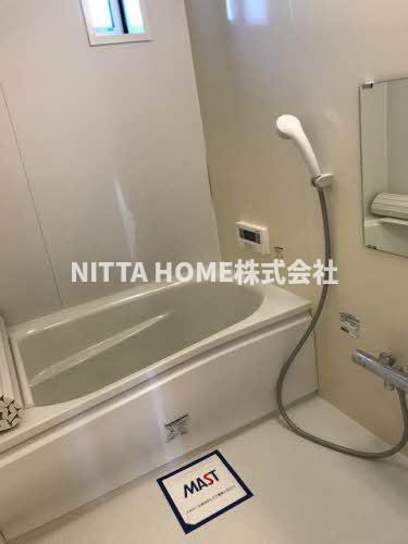 バス・シャワールーム　浴室乾燥機能がついています★