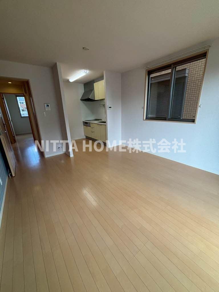 居室・リビング　１１．５帖リビングルームです＊