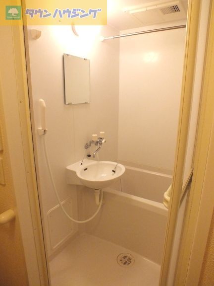 バス・シャワールーム　バス・トイレ別