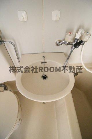 洗面設備　コンパクトで使いやすい洗面所