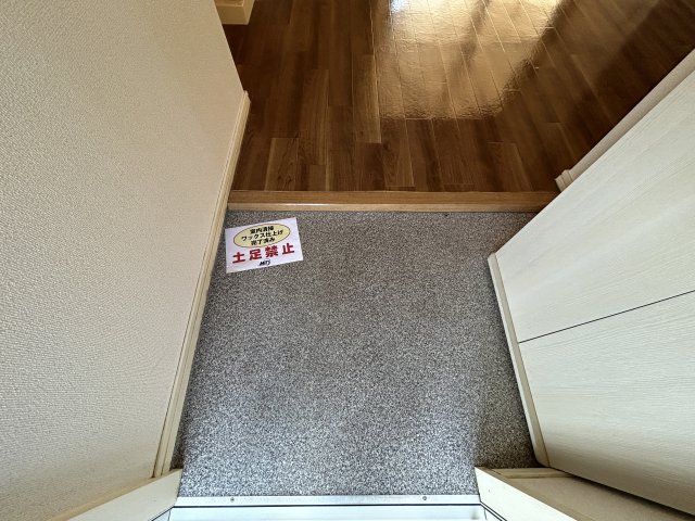 玄関　※同物件別号室の写真になります