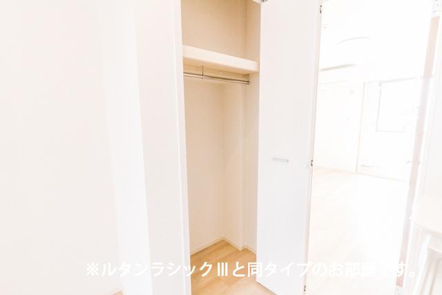 収納　※同施工会社、類似仕様の物件の写真です。