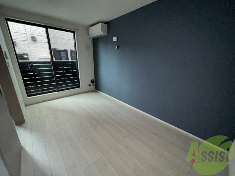 居室・リビング　８．５のＬＤＫです。落ち着いた雰囲気のリビングですね。