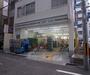コンビニ　ローソンストア100烏丸御池駅前店（コンビニ）まで108m