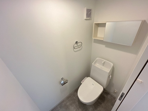 トイレ　同施工会社施工物件の参考写真になります※現況優先