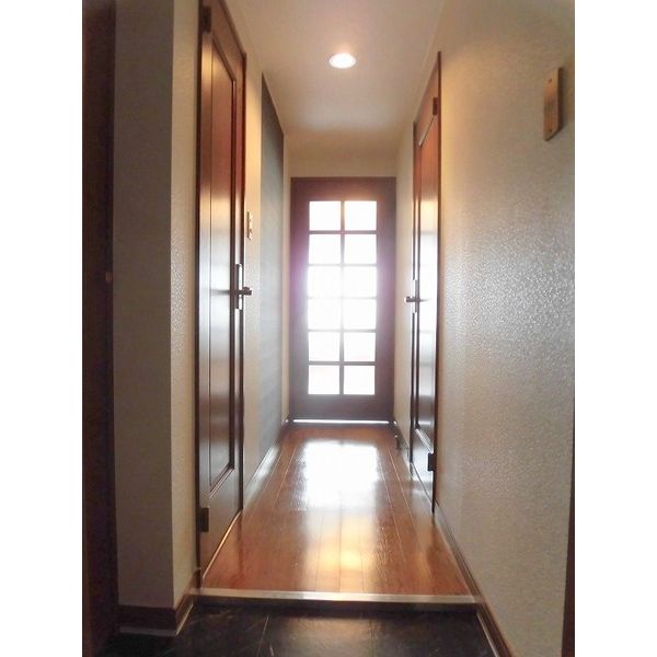 玄関　同タイプ内観です