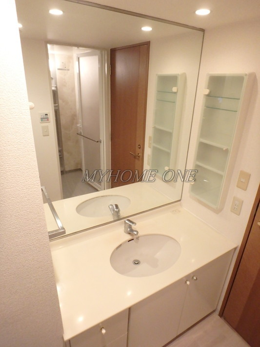 洗面設備　独立洗面台