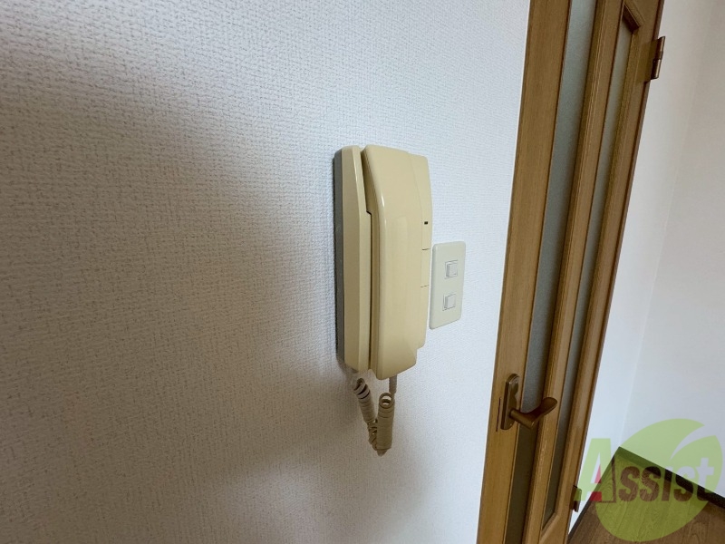 セキュリティ　インターホンは通話ができるので急な訪問があっても安心です。