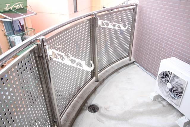 バルコニー　他のお部屋の写真です。実際とは異なります。