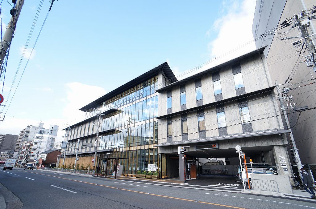 役所　上京区役所（役所）まで127m