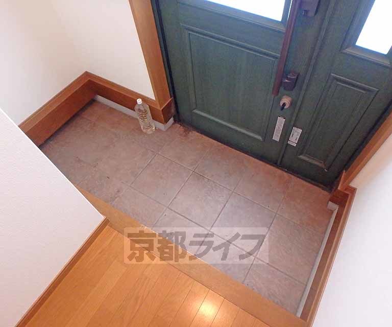 玄関　タイルデザインの玄関です。