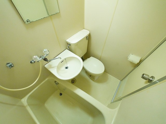 バス・シャワールーム　きれいなお風呂です