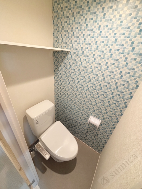 トイレ　温水洗浄便座