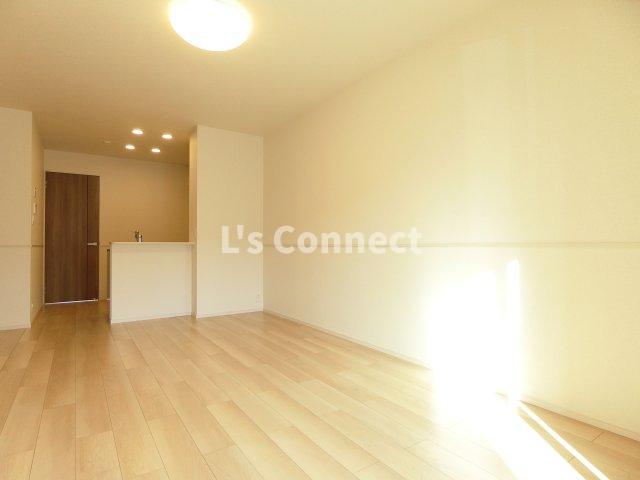 居室・リビング　１２．８帖のＬＤＫ。