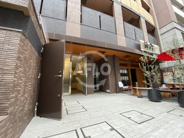 エントランス　コンソラーレ同心　エントランス