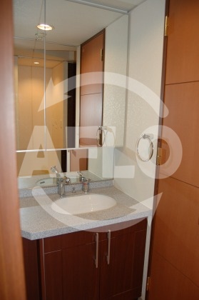 洗面設備　コンソラーレ同心　独立洗面台